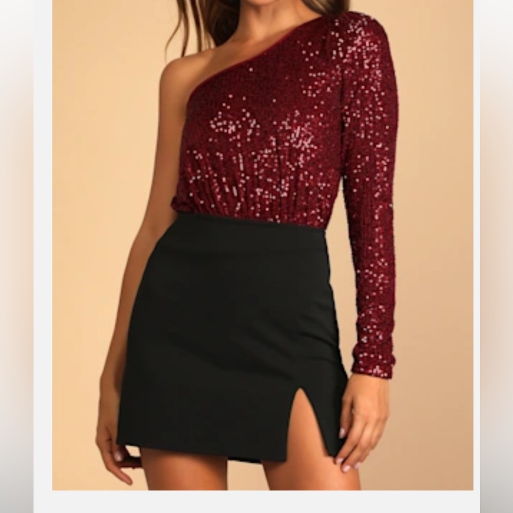 Lulus Dancing Diva One-Shoulder Sequin Top